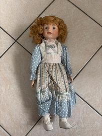 Meravigliosa bambola in porcellana di capodimonte