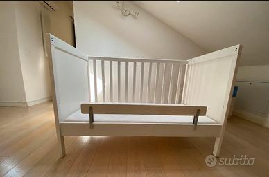 Lettino bambini Ikea Sundvik con materasso Skonast