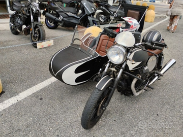 Sidecar special su base Guzzi omologato 4 posti