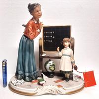 LA MEDEA porcellana CAPODIMONTE grande scultura