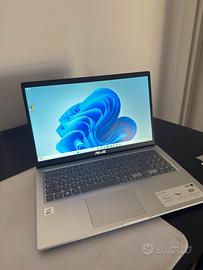 ASUS VivoBook intel  i7 10th con Windows 11