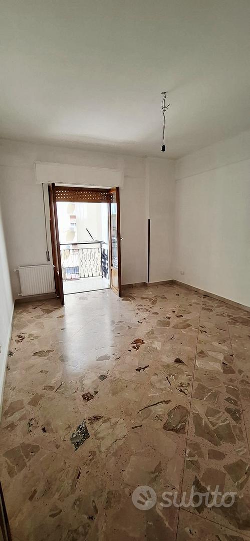 Appartamento – Palermo, Quartiere Matteotti, VIII Circoscrizione - Vista 2