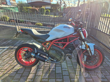 Ducati Monster 797 2017