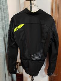 abbigliamento mountain-bike 