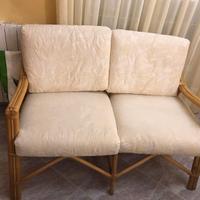 Salottino in rattan con cuscini
