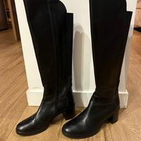 Stivali alti al ginocchio in ecopelle