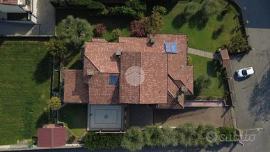 VILLA SINGOLA A TRAVAGLIATO