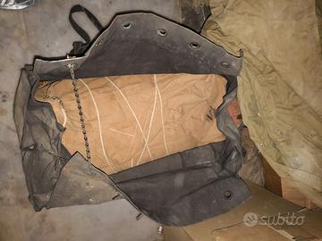 militare tenda e divisa ufficiale