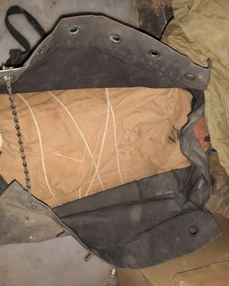 militare tenda e divisa ufficiale