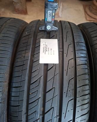 225/45/18 95W NITTO