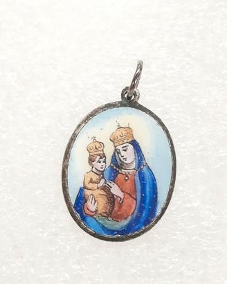 antico ciondolo Madonna di Mondovì dipinto su 