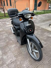 Scooter APRILIA SCARABEO 100 2T 2100km come NUOVO