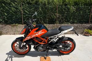 KTM Duke 390