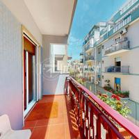 RIFINITO TRIVANI CON POSTO AUTO CONDOMINIALE!