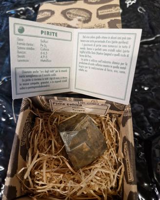 Pirite minerale da collezione 