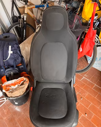 Sedile anteriore ed interno porta smart forfour