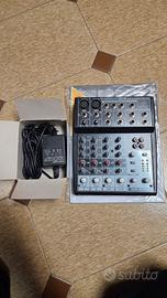 Mixer Behringer XENYX 802