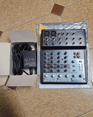 Mixer Behringer XENYX 802