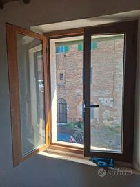 Infissi finestre in alluminio