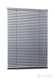 2 Tende veneziane in alluminio 