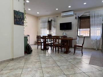Appartamento di 120 m² con 4 locali a Volla