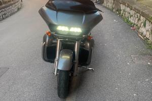 harley road glide ultra bicolore
