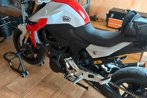 BMW F900R