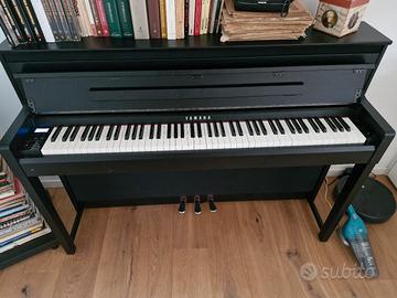 Pianoforte Yamaha Clavinova CLP 585