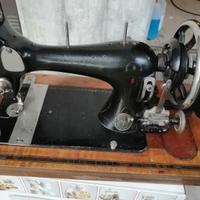 Macchina da cucire d'epoca vintage Haid&Neu
