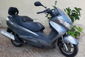Suzuki Burgman 200cc