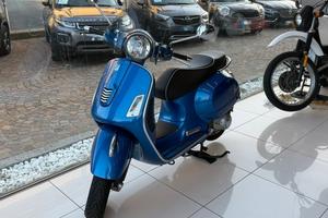 Vespa 300GTS ie super ABS *1900km