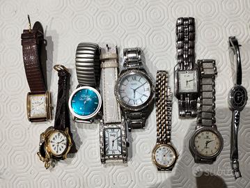 Orologi al quarzo e a carica manuale 