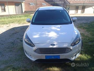 FORD FOCUS TITANIUM GPL