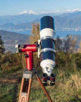 Telescopio rifrattore Celestron OMNI 150