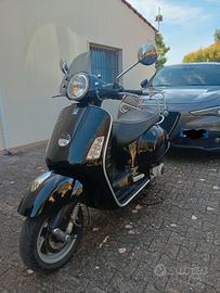 Vespa GTS 250 ie