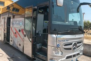 Mercedes Atego 31+1+1 posti a sedere (imm. 2017)