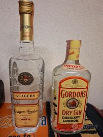 Bottiglie gin vintage da collezione 