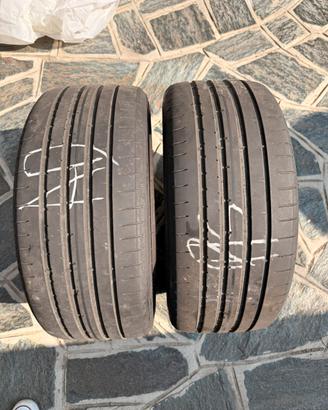 Gomme Dunlop 225/40 ZR18 92 Y