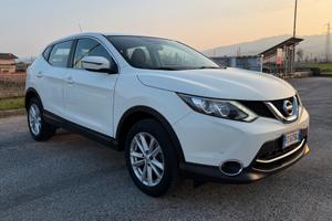 Nissan Qashqai 1.5 dCi N-Connecta