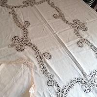 Corredo tovaglia e tovaglioli 12  posti.