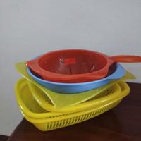 Set per la cucina in plastica nuovo