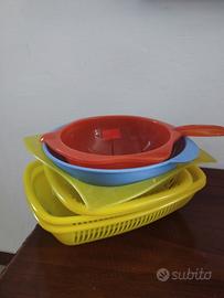 Set per la cucina in plastica nuovo