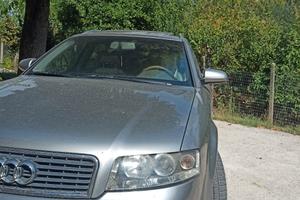 audi A4 avant quattro 