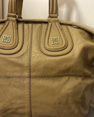 Borsa Givenchy in vernice tortora