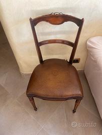 Sedia d epoca in legno  con seduta in vera c pelle