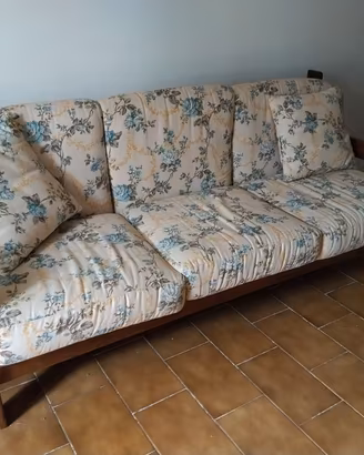 Set divano e 2 poltrone abbinate