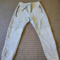 Pantaloni tuta Bershka taglia M.
