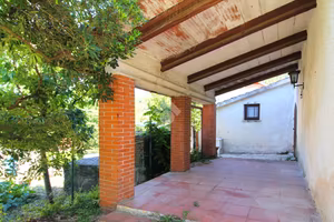 CASA INDIPENDENTE A STRONCONE