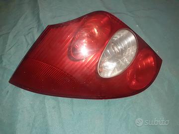 STOP FANALE POSTERIORE SINISTRO RENAULT laguna 2