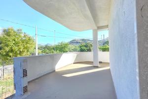 PORZIONE DI BIFAMILIARE A TORTORA